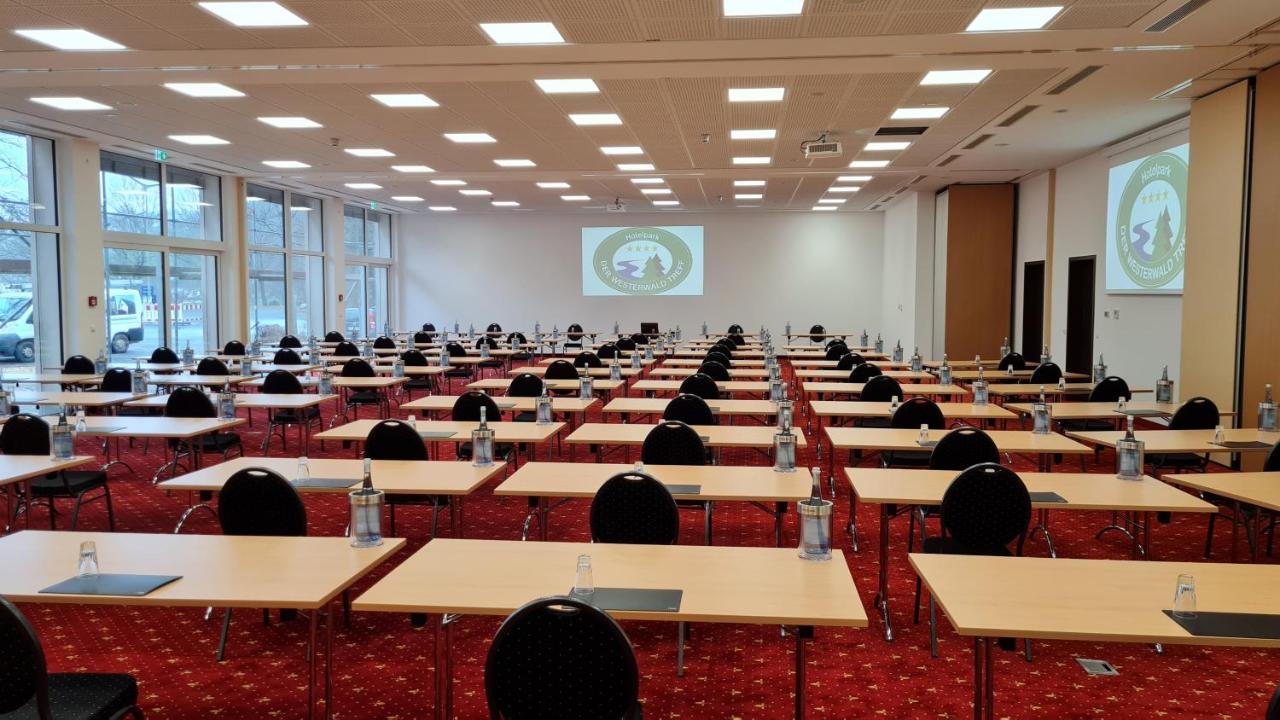 Hotelpark Der Westerwald Treff Oberlahr ภายนอก รูปภาพ